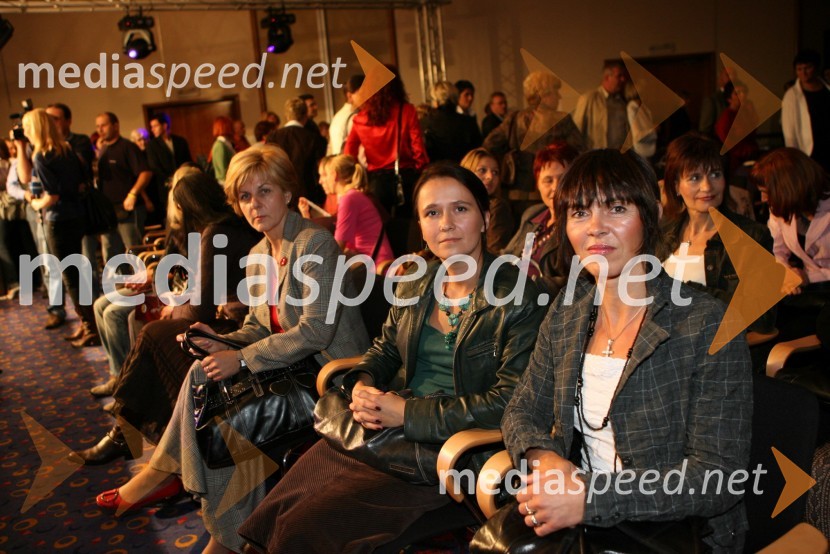 Katarina Strnad in Vida Bizjak, modni kreatorki PolzelePolzela, modna revija