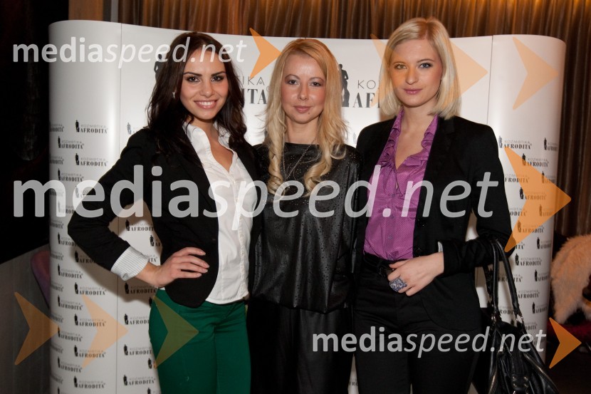 Mirela Korač, Miss Universe 2009, Mišela Firšt Vučenović, Kozmetika Afrodita in Marika Savšek, Miss Universe 2010Predstavitev kozmetične linije Kozmetike Afrodita Gold 24 Ka