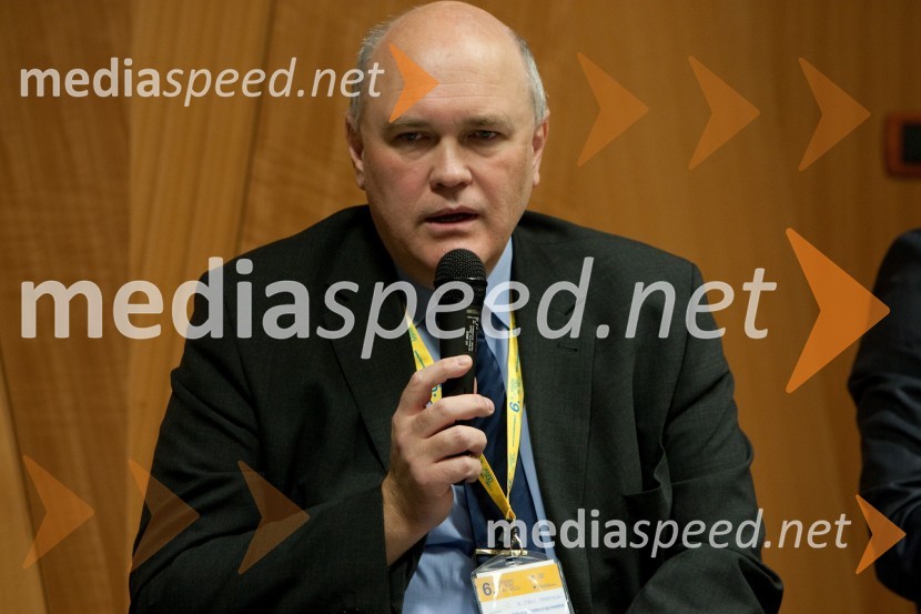 	mag. Matej Skočir, vodja oddelka za tuje investicije, Japti6. slovenski forum inovacij, 2. dan