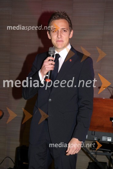 	Matej Krampač, predsednik RotaractDobrodelni kulinarični večer Rotaract Club Maribor
