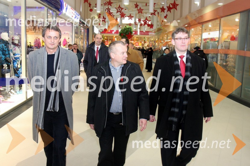 Tomaž Kancler, podžupan Mestne občine Maribor, Franc Kangler, župan Mestne občine Maribor in Žiga Debeljak, predsednik uprave družbe Mercator d.d.Otvoritev Mercator centra Tabor Maribor