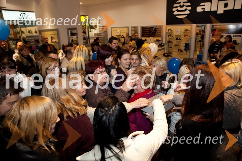 Otvoritev trgovine Alpina, Mercator center Tabor Maribor