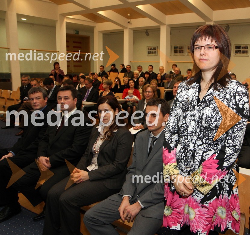 Dr. Maja Ivana Smodiš Škerl, Fakulteta za kmetijstvo in biosistemske vede Univerze v MariboruPromocija doktorjev znanosti Univerze v Mariboru, december 2011