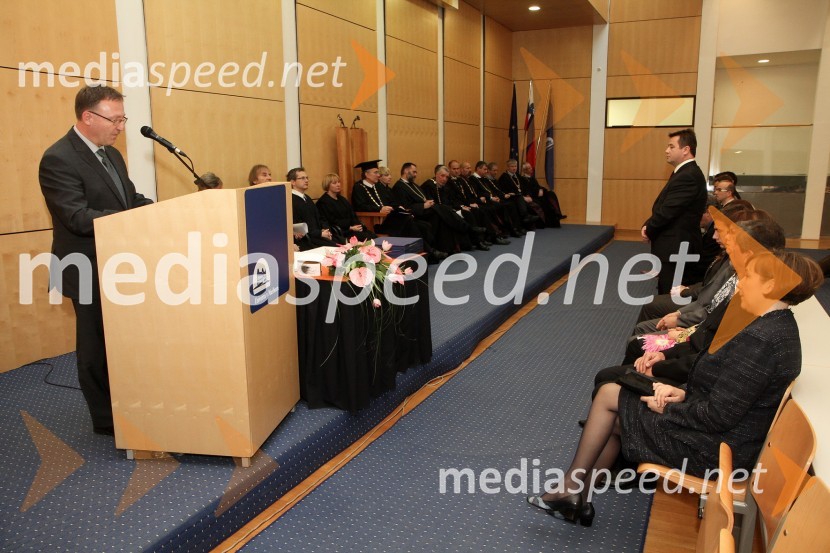 Prof. dr. Zvonko Balantič, Fakulteta za organizacijske vede Univerze v Mariboru in dr. Robert Brumnik, Fakulteta za organizacijske vede Univerze v Mariboru 	Promocija doktorjev znanosti Univerze v Mariboru, december 2011