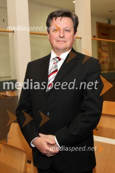 Dr. Gregor Pivec, Medicinska fakulteta Univerze v MariboruPromocija doktorjev znanosti Univerze v Mariboru, december 2011