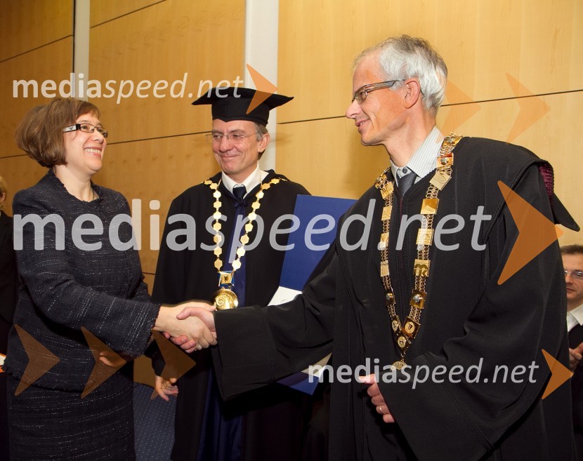 Dr. Irena Ištoka Otković, Fakulteta za gradbeništvo UM, prof. dr. Danijel Rebolj, rektor Univerze v Mariboru in prof. dr. Miroslav Premrov, Fakulteta za gradbeništvo Univerze v MariboruPromocija doktorjev znanosti Univerze v Mariboru, december 2011