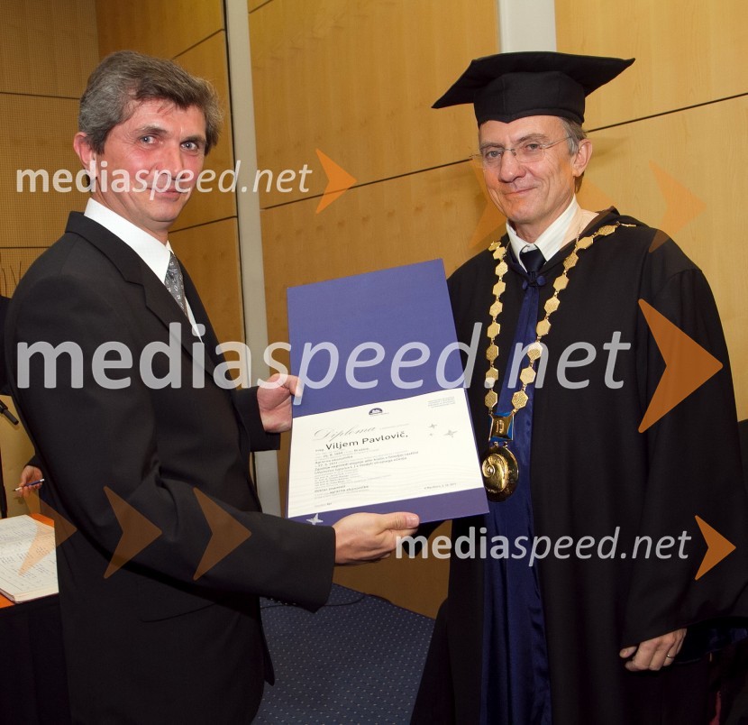 Dr. Viljem Pavlovič, Fakulteta za kmetijstvo in biosistemske vede Univerze v Mariboru in prof. dr. Danijel Rebolj, rektor Univerze v MariboruPromocija doktorjev znanosti Univerze v Mariboru, december 2011