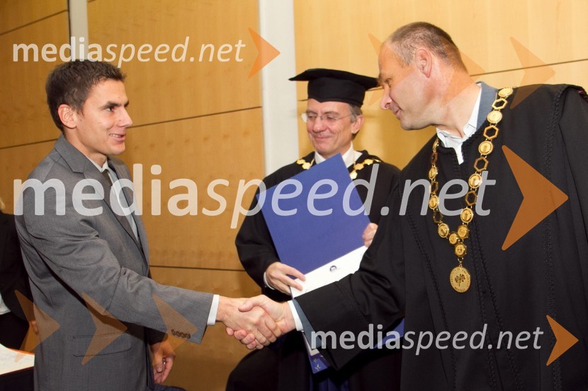 Dr. Jure Kolarič, Fakulteta za kmetijstvo in biosistemske vede Univerze v Mariboru in prof. dr. Danijel Rebolj, rektor Univerze v Mariboru in prof. dr. Mario Lešnik, dekan Fakultete za kmetijstvo in biosistemske vede UMPromocija doktorjev znanosti Univerze v Mariboru, december 2011