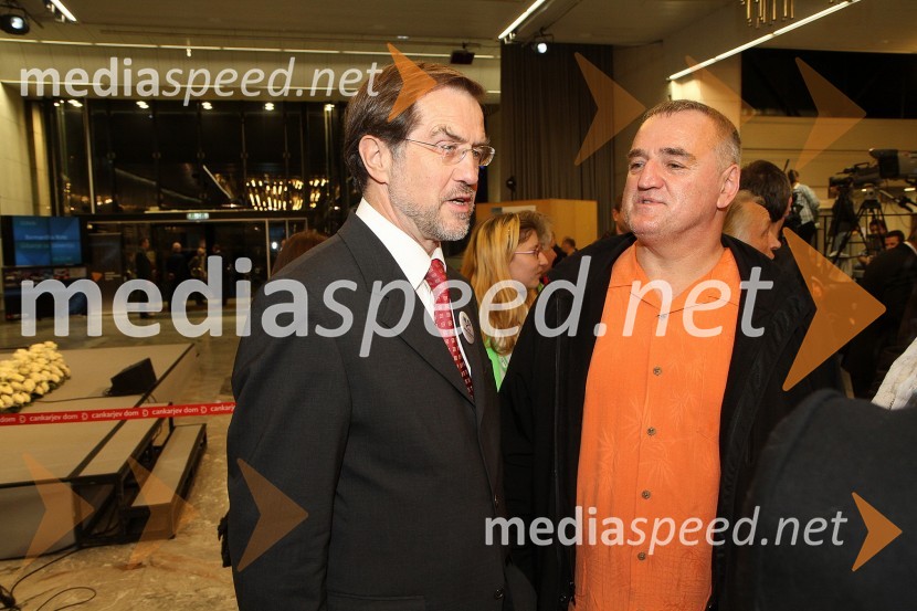 Lojze Peterle, NSi in Martin Strel, ultramaratonski plavalecVolitve 2011 - medijsko središče v Cankarjevem domu