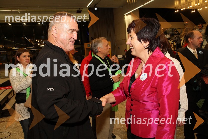 Martin Strel, ultramaratonski plavalec in Ljudmila Novak, NSiVolitve 2011 - medijsko središče v Cankarjevem domu