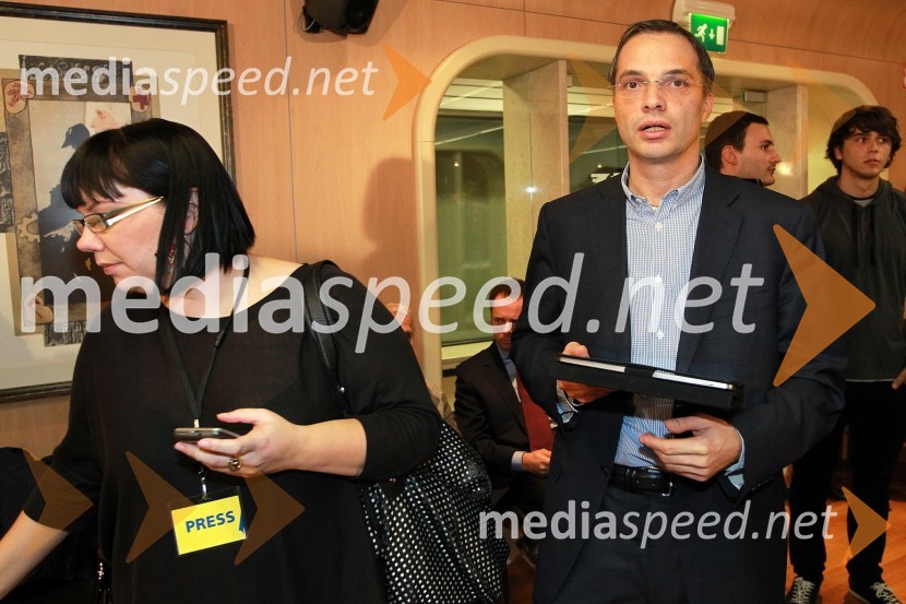 Volitve 2011 - vzdušje v štabu stranke SDS