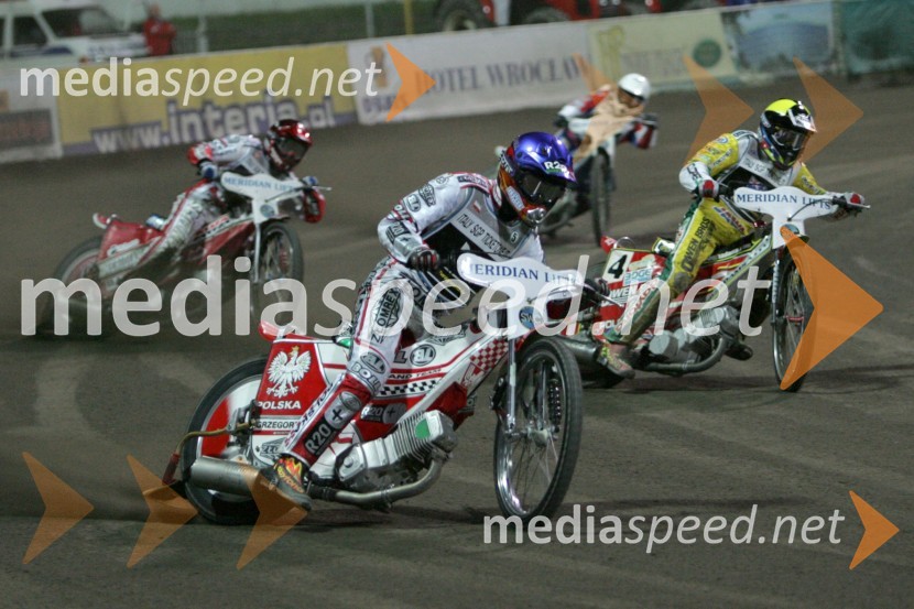 Grzegorz Walasek, Poljska (v ospredju levo) in Leigh Adams, Avstralija (desno)SPEEDWAY, SWC Svetovno ekipno prvenstvo v speedwayu 2005, Race off