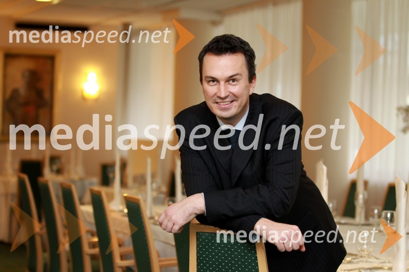 Andrej Pust, direktor hotela HabakukAndrej Pust, direktor hotela Habakuk, Robert Žibrat in Bojan Pliberšek, kuharja v hotelu Habakuk