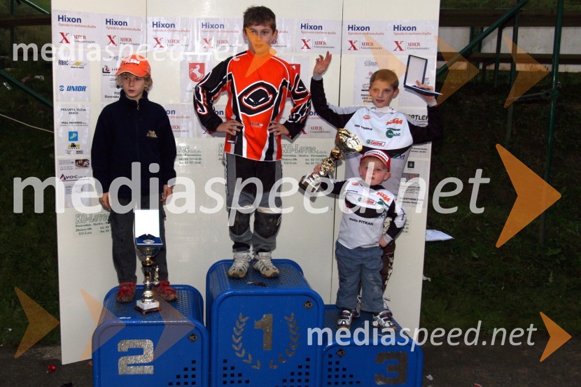 Zmagovalci državnega prvenstva - podmladek do 65 ccm: Nick Škorja (AMD Feroda), Rok Majerič (MK Slovenj Gradec) in Miran Kovačič (AMD Trebnje)MOTOKROS, 7. dirka za DP, Slovenske Konjice