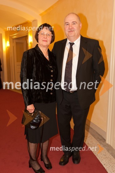 Burkart, veleposlanik Nemčije v Sloveniji, soproga Anny Rita BurkartZlitje stoletij, slovesnost ob odprtju prenovljene stavbe SNG Opera in balet Ljubljana