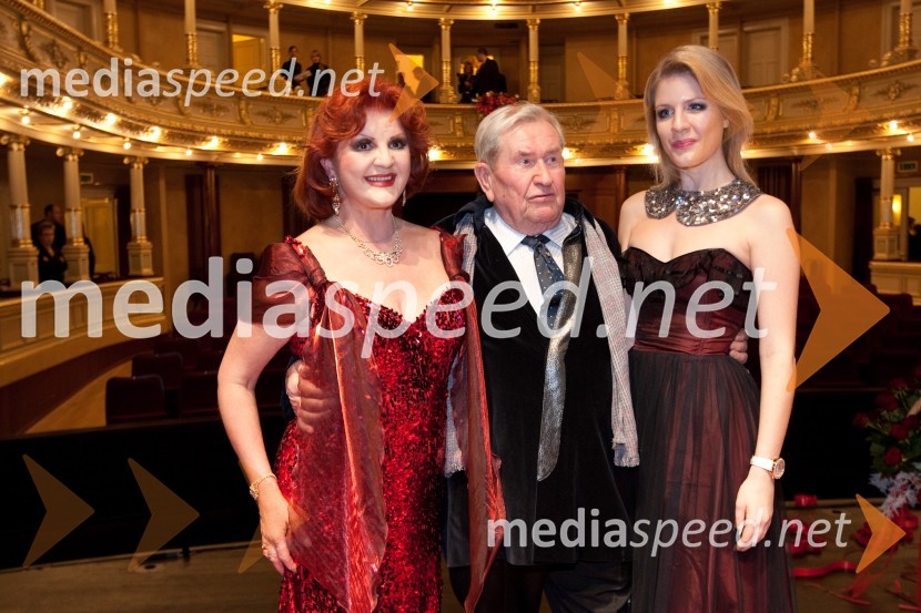 Milena Morača, operna pevka, Jurij Souček, igralec in hči HanaZlitje stoletij, slovesnost ob odprtju prenovljene stavbe SNG Opera in balet Ljubljana