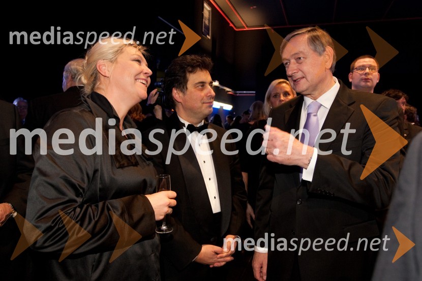 Neda Rusjan Bric, igralka, režiserka, Mitja Bervar, ravnatelj Opere in baleta Ljubljana in dr. Danilo Türk, predsednik Republike SlovenijeZlitje stoletij, slovesnost ob odprtju prenovljene stavbe SNG Opera in balet Ljubljana