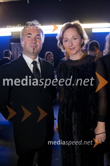 dr. Barbara Jaki, direktorica Narodne galerije in pomočnik Bojan KuharZlitje stoletij, slovesnost ob odprtju prenovljene stavbe SNG Opera in balet Ljubljana