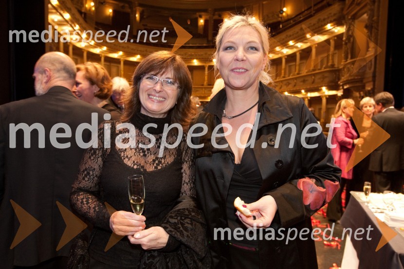 Romana Dobnikar Šeruga, odgovorna urednica dnevnika Delo in Neda Rusjan Bric, igralka, režiserkaZlitje stoletij, slovesnost ob odprtju prenovljene stavbe SNG Opera in balet Ljubljana