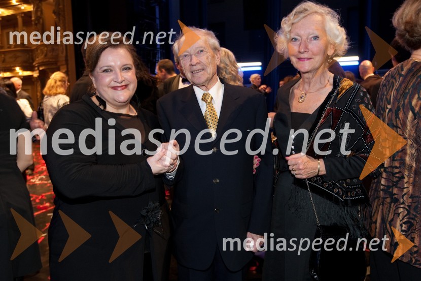 Mirjam Kalin, operna pevka, 	dr. Henrik Neubauer, režiser, soproga Jasna Neubauer, prevajalkaZlitje stoletij, slovesnost ob odprtju prenovljene stavbe SNG Opera in balet Ljubljana