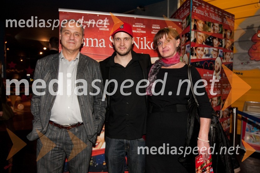 Mitja Okorn, režiser, oče Pavle in mama IrenaPisma sv. Nikolaju, premiera filma