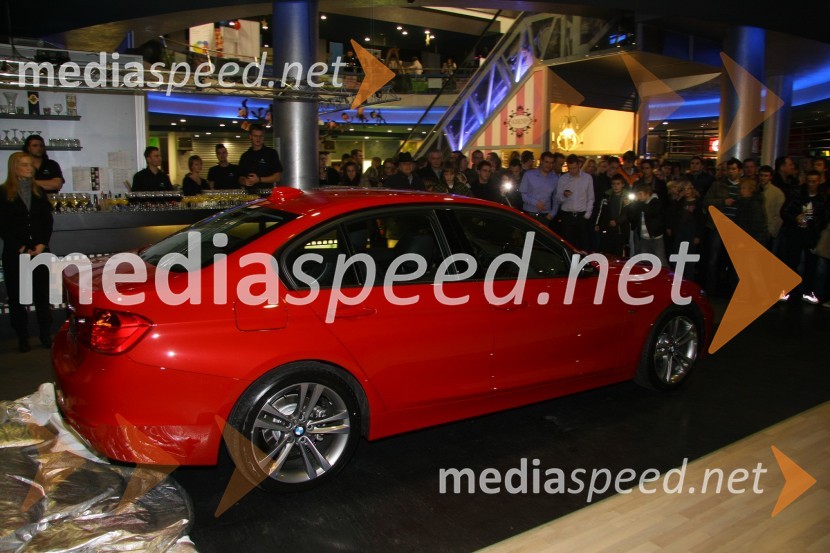 Novi BMW serije 3 LimuzinaPredpremiera filma Misija nemogoče 4 - Protokol duh in predpremierna predstavitev novega BMW serije 3 Limuzina