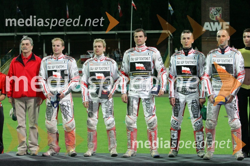 Poljska ekipa: vodja Szczepan Bukowski (umrl 10.8.2007), Rune Holta, Jaroslaw Hampel, Piotr Protasiewicz, Grzegorz Walasek in Tomasz GollobSPEEDWAY, SWC Svetovno ekipno prvenstvo v speedwayu 2005, Race off