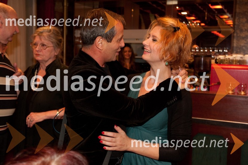 Vladimir Koželj, arhitekt in Vesna Pernarčič, igralkaLimonada Slovenica, premiera v Prešernovem gledališču Kranj