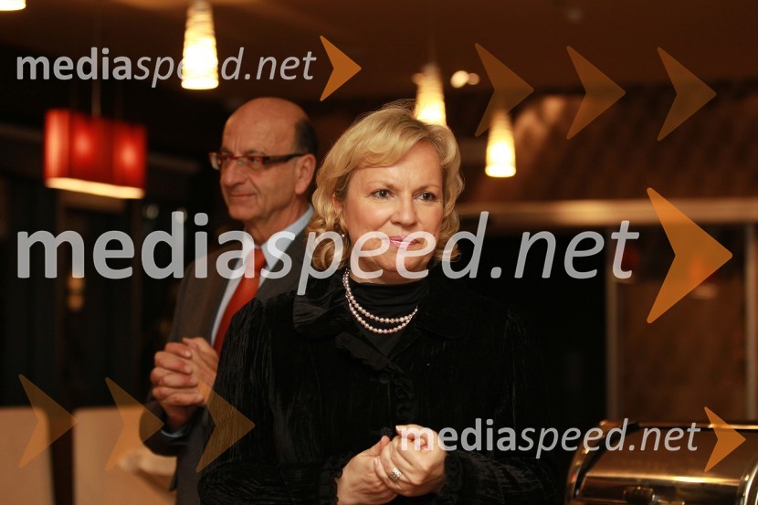 Sabrina Pečelin, vodja odnosov z javnostmi pri Porsche Slovenija d.o.o.Porsche Slovenija, novoletni sprejem