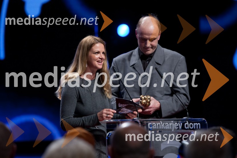 Špela Pretnar, nekdanja smučarka in Dušan Hauptman, nekdanji košarkašŠportnik leta 2011