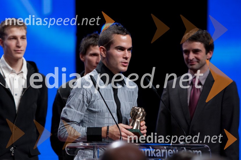 Jernej Damjan, smučarski skakalecŠportnik leta 2011