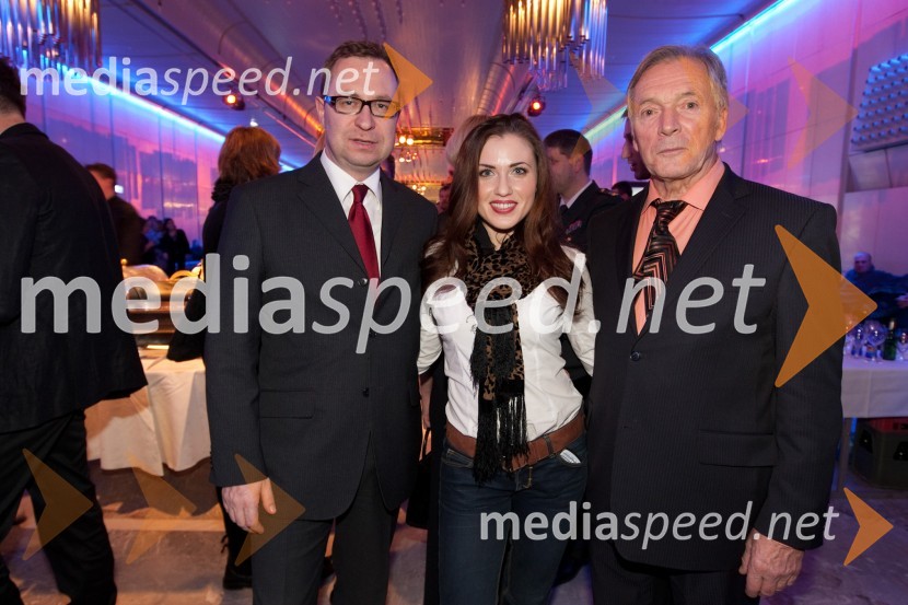 Marko Fili, generalni diretkro RTV Slovenija, Maja Martina Merljak, voditeljica, igralka in Mito Trefalt, voditeljŠportnik leta 2011