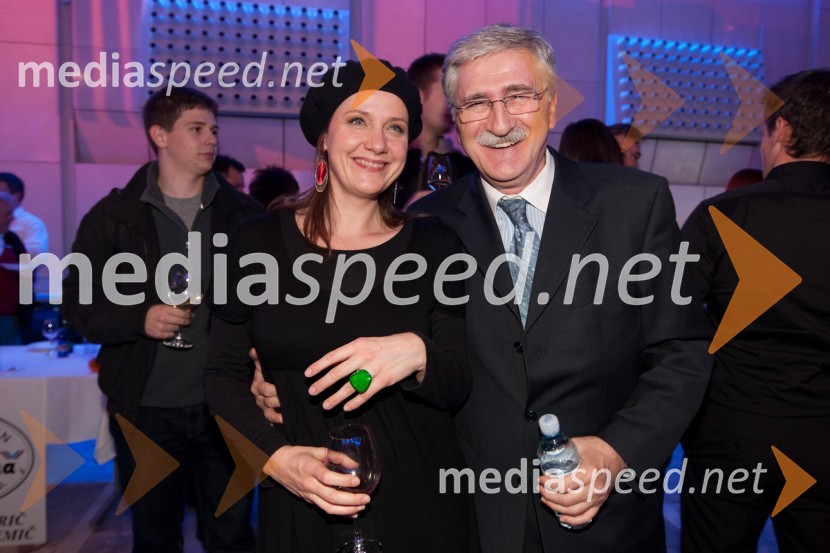 Špela Horvat, režiserka prireditve in Petar Radović, RTVŠportnik leta 2011