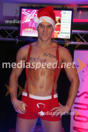 Alan Eferl, modelModna revija Famous models v lokalu Avenija