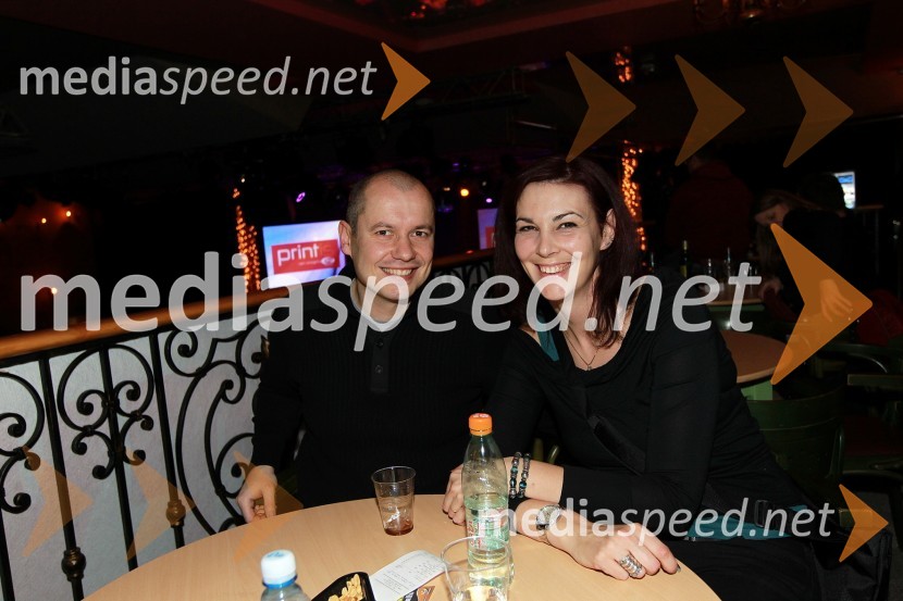 Jure Petič, športni direktor KK Maribor in soproga MarjanaTradicionalni božični koncert Bajaga i Instruktori