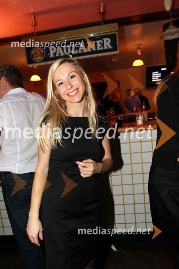 Ines Juranovič, playboyeva zajčicaTradicionalni božični koncert Bajaga i Instruktori