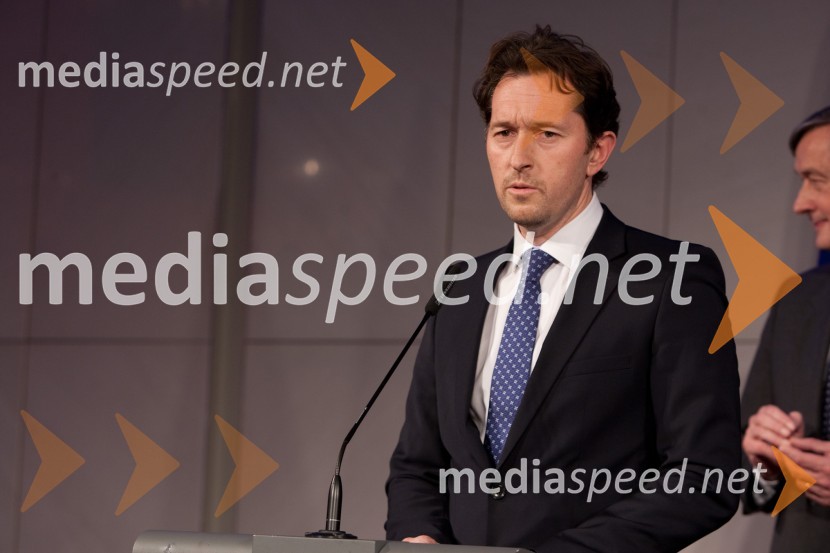 Gregor Virant, predsednik Državnega zboraNovoletni sprejem treh predsednikov za urednike in novinarje 2011