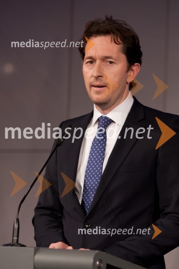 Gregor Virant, predsednik Državnega zboraNovoletni sprejem treh predsednikov za urednike in novinarje 2011