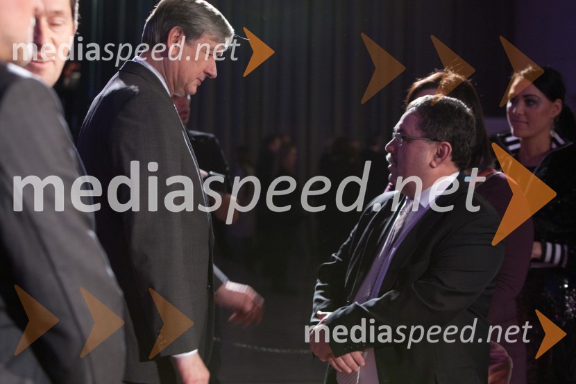 	dr. Danilo Türk, predsednik Republike Slovenije in Boris JesihNovoletni sprejem treh predsednikov za urednike in novinarje 2011