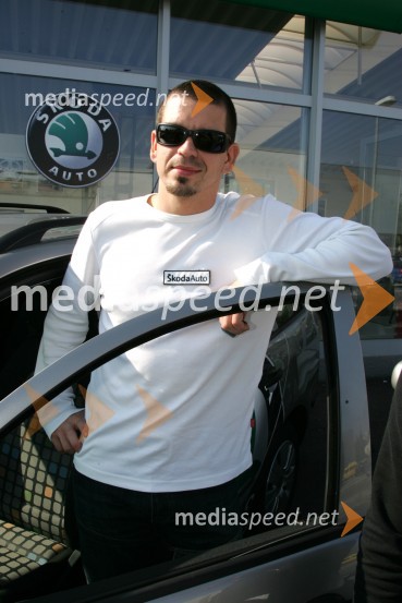 Peter Rožič, hokejistPredaja avtomobilov Škoda hokejistom Acroni Jesenice