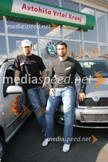 Aaron Fox in ..., hokejistaPredaja avtomobilov Škoda hokejistom Acroni Jesenice