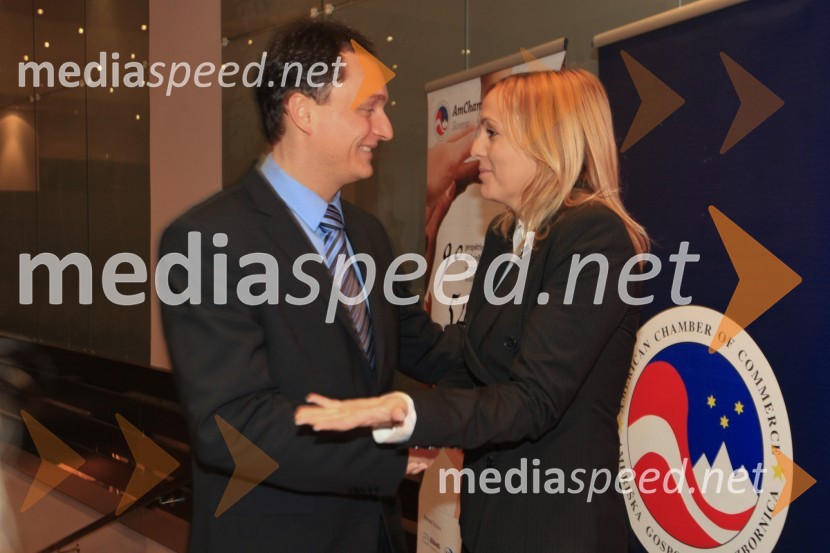 Anton Petrič, Director, CISCO SYSTEMS, Podružnica Ljubljana in mag. Ajša Vodnik, izvršna direktorica Ameriške gospodarske zbornice (AmCham)Amcham Poslovni zajtrk z okroglo mizo