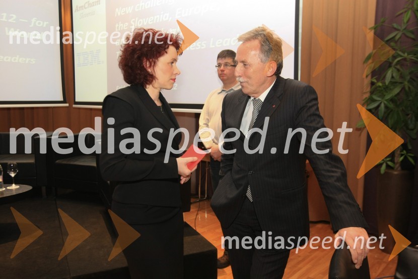 dr. Maja Bogataj Jančič, ustanoviteljica Inštituta za intelektualno lastnino in dr. France Arhar, predsednik uprave UniCredit banke SlovenijaAmcham Poslovni zajtrk z okroglo mizo
