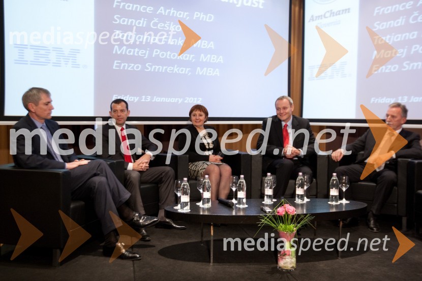 Sandi Češko, predsednik uprave Studio Moderna Group, Enzo Smrekar, višji izvršni direktor in član uprave Droga Kolinska, Tatjana Fink, glavna direktorica podjetja Trimo, Matej Potokar, generalni direktor Microsoftove skupine za storitve (Microsoft Services) v regiji Srednje in Vzhodne Evrope, predsednik Ameriške gospodarske zbornice (AmCham) in dr. France Arhar, predsednik uprave UniCredit banke SlovenijaAmcham Poslovni zajtrk z okroglo mizo