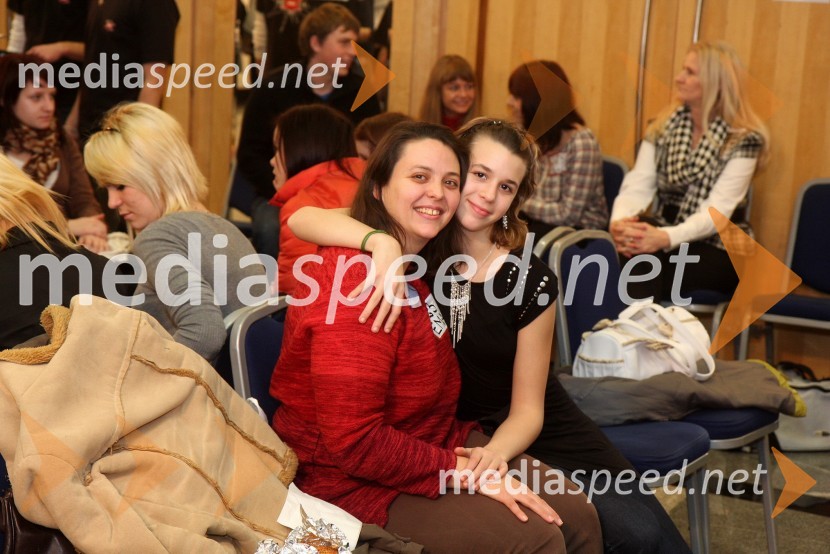 Ema, udeleženka avdicije s hčerkoX Factor, predizbor v Mariboru