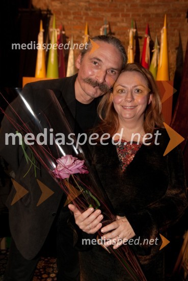 Miroslav Duša, likovna zasnova, soproga Petronela Dušova, režiserka
Troglavi zmaj in princeske, premiera predstave v Mini teatru