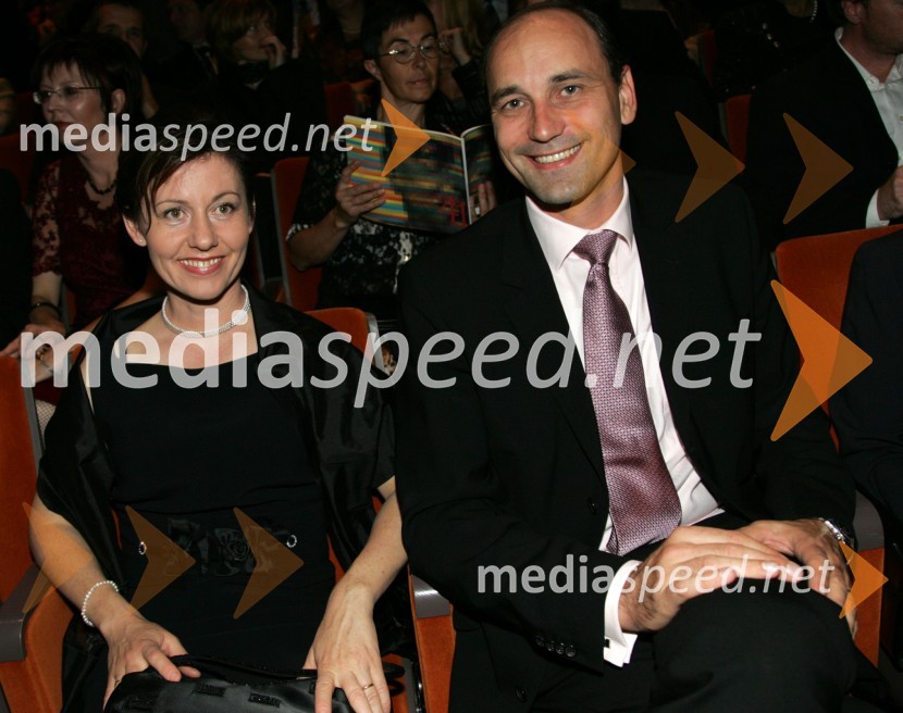 Matjaž Kovačič, predsednik uprave Nove KBM z ženo ViktorijoBorštnikovo srečanje, otvoritev