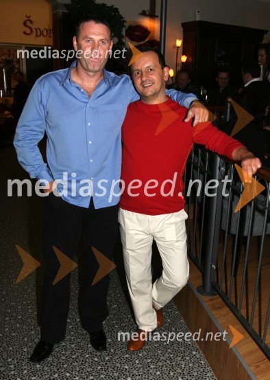 Ivan Vinko in Kosta Turner, solastnika Bowling centra StrikeBowling center Strike, modna revija