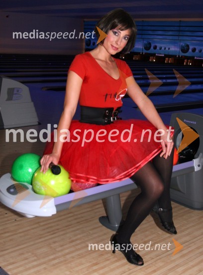 Tina Gorenjak, igralkaBowling center Strike, modna revija