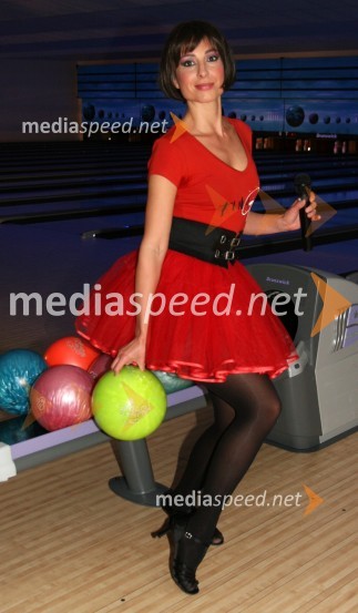 Tina Gorenjak, igralkaBowling center Strike, modna revija